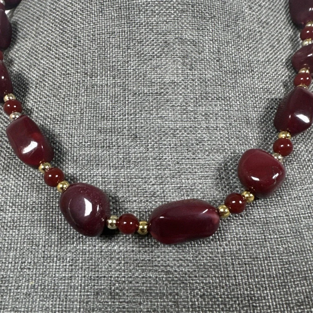 Goldtone Burgundy Acrylic Bead Necklace Handmade 19" - Picture 2 of 6